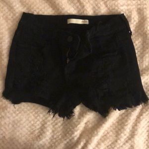 Daytrip Black short shorts